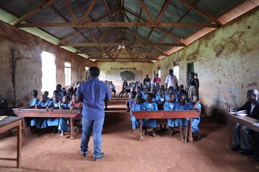 KIDA Freiwilligendienst Uganda Schulklasse